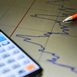 PIB menor em 2025: economia brasileira perde fôlego, aponta CNI